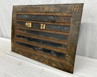 MEASURES 19 1/2 X 13 1/2