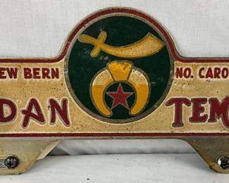 Metal Sudan Temple License Plate Topper, New Bern, NC