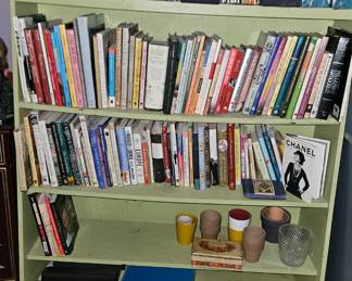 Good variety of books