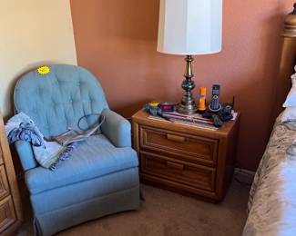 Cute accent chair.