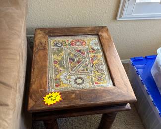 Look at this gorgeous accent table.