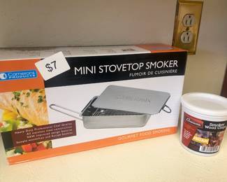 Mini Stovetop Smoker with wood chips