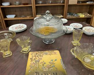 Anchor Hocking Monaco Cake Platter & Cover