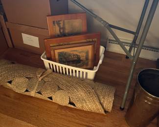 Nice rugs, and even some more artwork