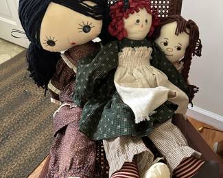They’re only a few dolls in the house and these three are excellent condition