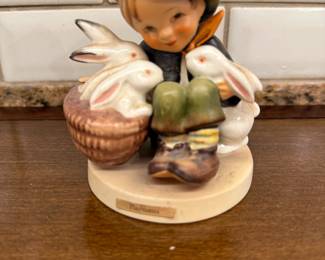 Vintage 4in tall Hummel Playmates #58/0 - TMK-3