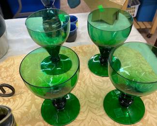 Anchor Hocking Glassware Emerald/Forrest Green