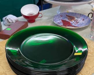 Anchor Hocking Emerald/Forrest Green Dinner Plates
