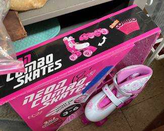 Neon Comao Roller Skates Childs
