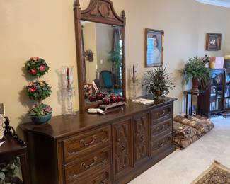 Dresser