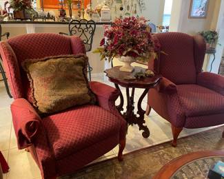 Matching recliners