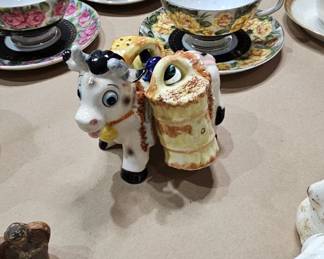 Salt & Pepper shakers