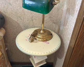 VINTAGE BANKERS LAMP