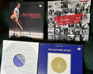 LARGE SELECTION OF VINTAGE LP'S