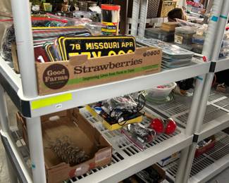 VINTAGE LICENCE PLATES