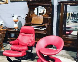 Modern Leather Chairs Orlando Estate Auction