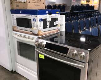Stoves & Microwaves Orlando Estate Auction