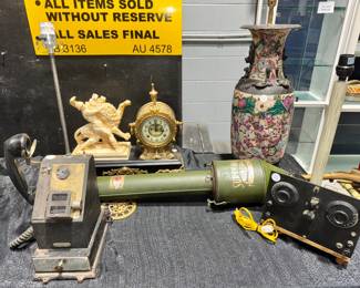 Vintage Vacuum, Mantel Clock, Vase and Lamps Orlando Estate Auction