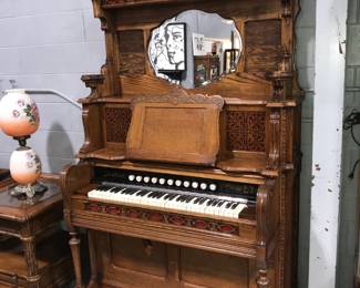 Vintage Story & Clark Organ Orlando Estate Auction