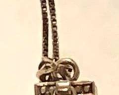 136 - Sterling Necklace w/ Pendant - 10" Long