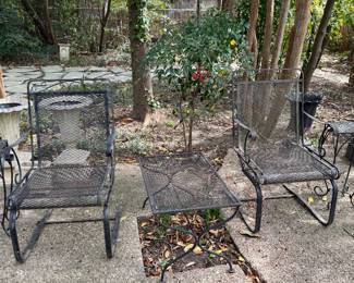 Mid century iron patio furniture 