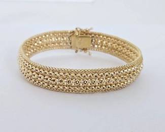 Italy 14K Gold Textured Flexible Design Bracelet