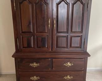 Wood Dresser Wardrobe