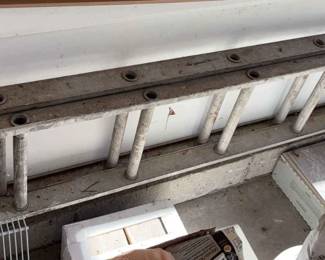 14 Foot Aluminum Ladder