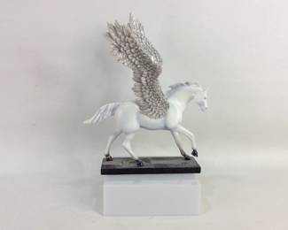 The Trail of Ponies "Silver Lining" Figurine