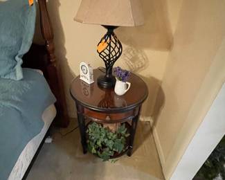 lamp & table