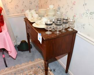 040Dining Room