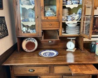 Possum Belly Cabinet