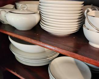 Fashion Manor Dishes - Japan.