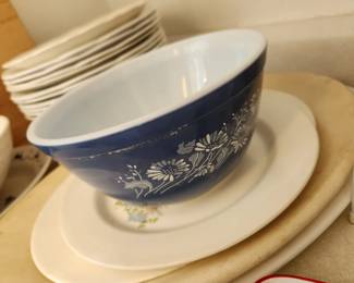 Vintage Pyrex.