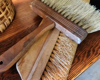 Vintage Wallpaper Brushes.