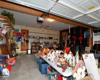 695Garage