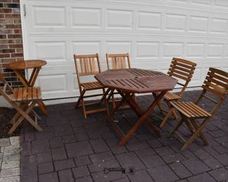 685Front Yard