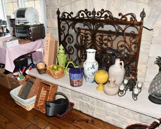 087Family Room