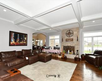 082Family Room