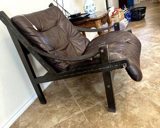 Norwegian design by Torbjørn Afdal, "Hunter" chair, leather, teak wood.