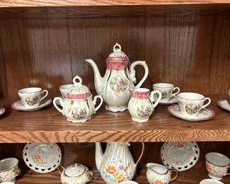 VINTAGE JAPAN TEA SET VICTORIAN COUPLE
CROWN EMBLEM