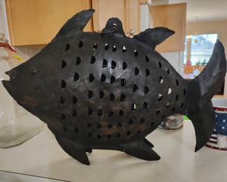 Metal fish candle holder