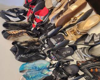 Dance shoes, Alegria and Dansko
Most like new and some never worn
European size 39 equal to a 9 1/2