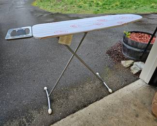 71 IKEACollapsibleIroningBoard
