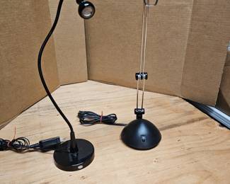 55 PairOfDeskLamps