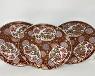 72 Setof3GoldAmariHandPaintedDecorPlates