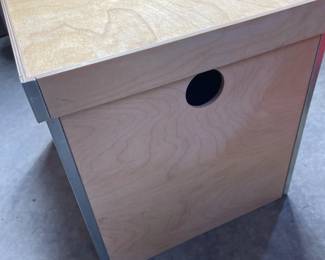 82 WoodenBoxofDeskSupplies