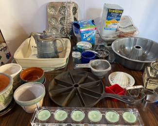 123 PamperedChefBakerGlazedCeramicTeapotKitchenRandoms