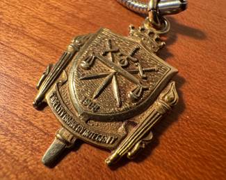 10K Gold Vintage FBI Charm Pendant 1976 Sword Scale 5.2g Bracelet Necklace 25 Years of Service Medal Medallion