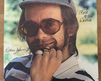 Elton John – Rock Of The Westies / MCA 2163
